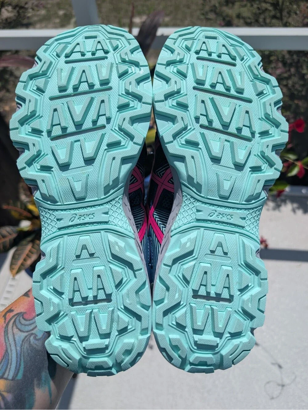 ASICS GEL-Venture 8 Blue Pink Women's Size 11.5 W Wide Trail Running Shoes